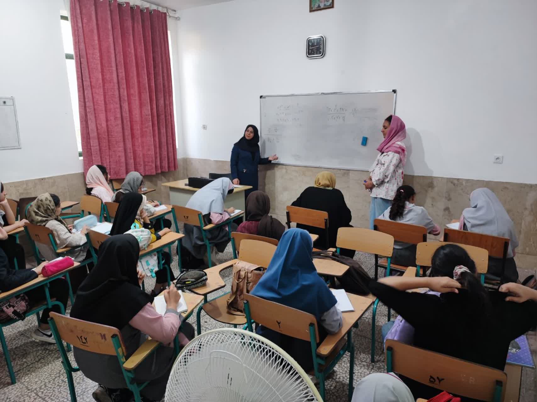 کلاس تابستان ریاضی ورودی پایه هفتم
