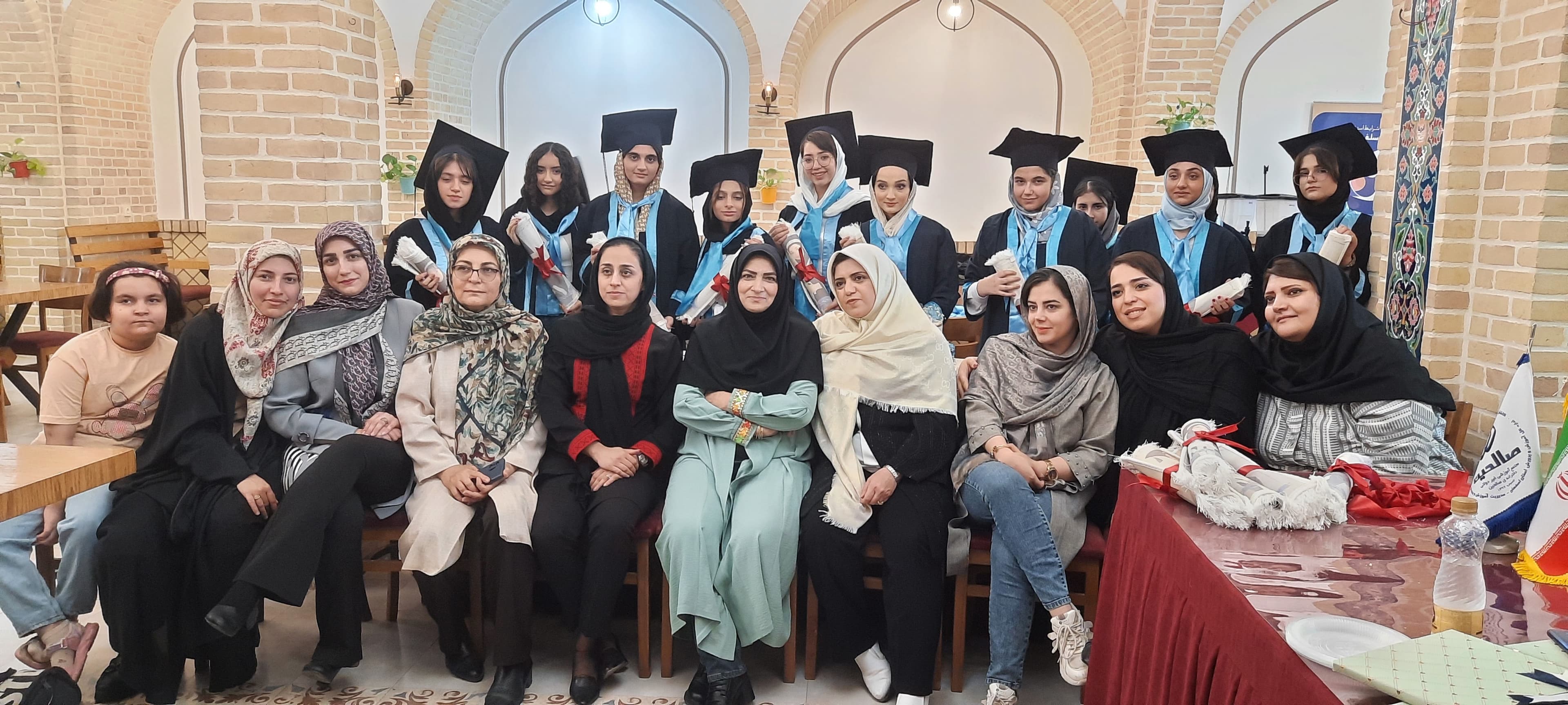 مدرسه متوسطه اول صالحین کاشان؛ برترین مجتمع آموزشی دخترانه غیر دولتی